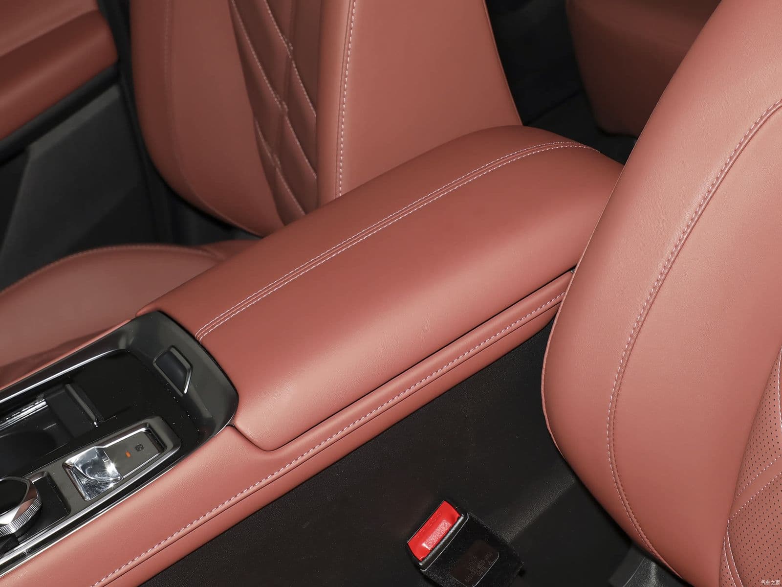 2024 Changan CS55 Plus — compact SUV interior 2 (export)