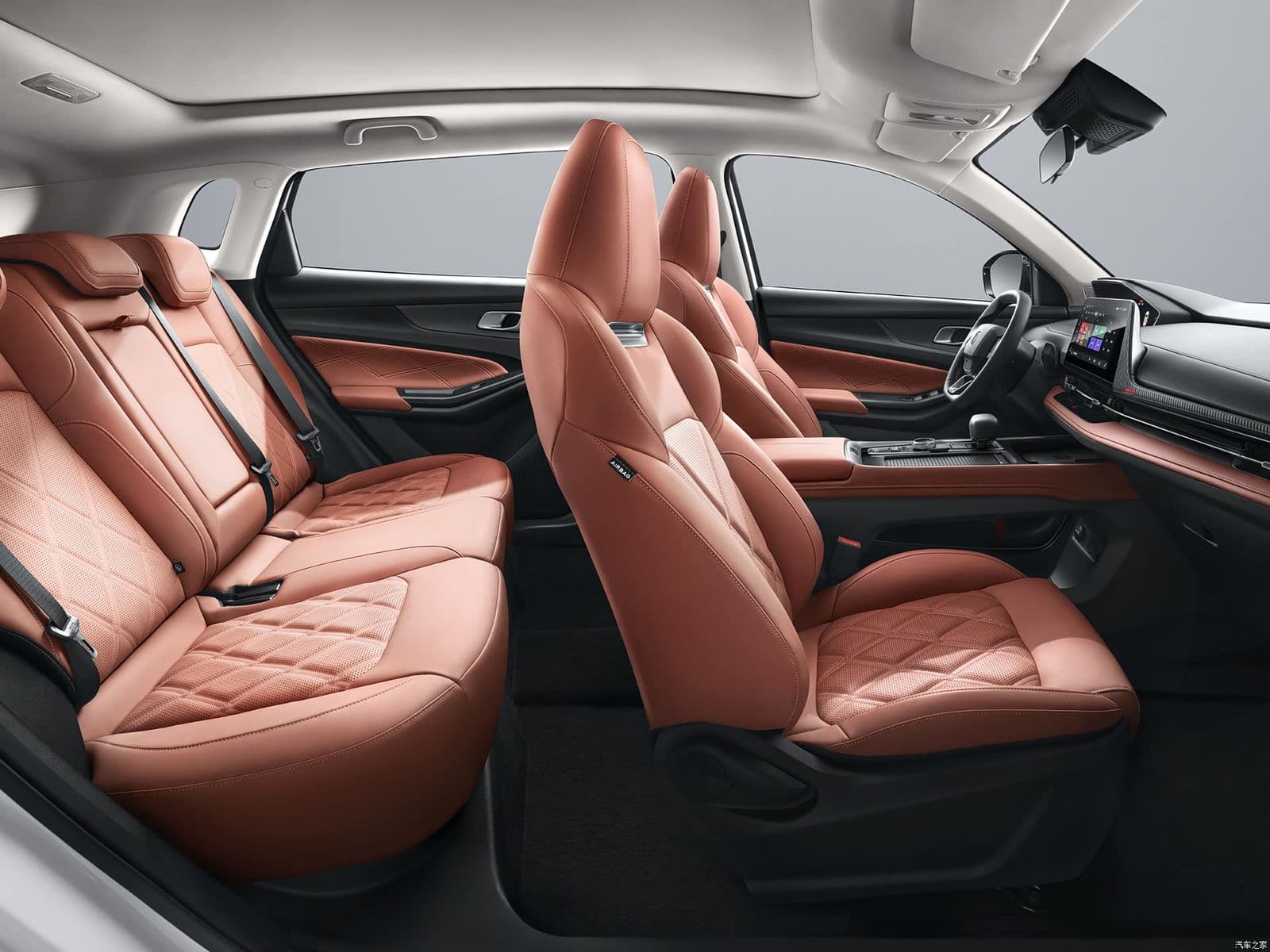2025 Changan CS55 Plus — compact SUV interior 4 (export)