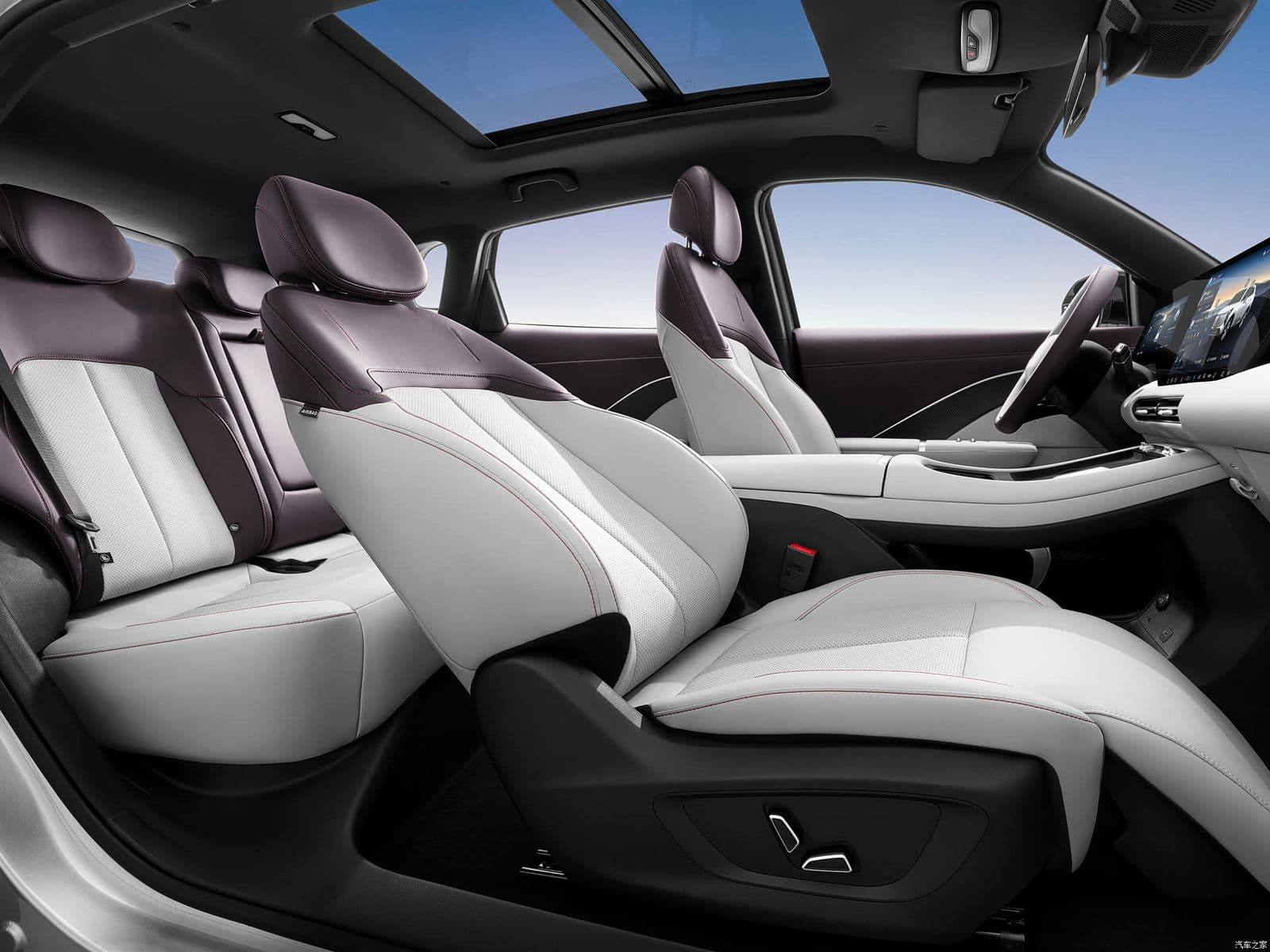 2027 Changan CS55 Plus — compact SUV interior 3 (export)